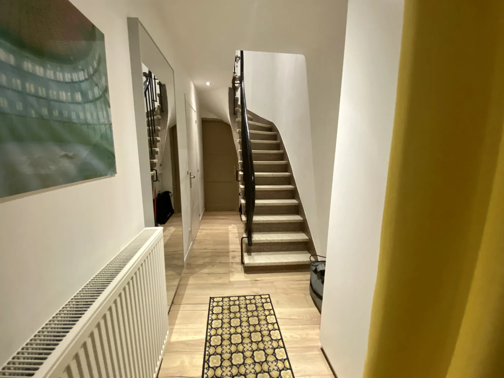 Maison bel-étage rénovée avec garage à Loos 