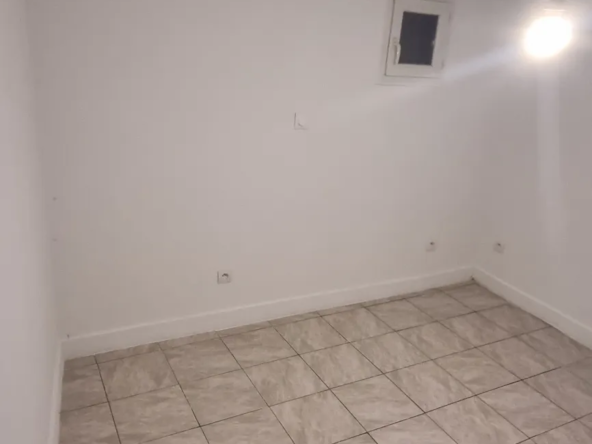 Studio rénové à vendre à Le Perreux sur Marne 