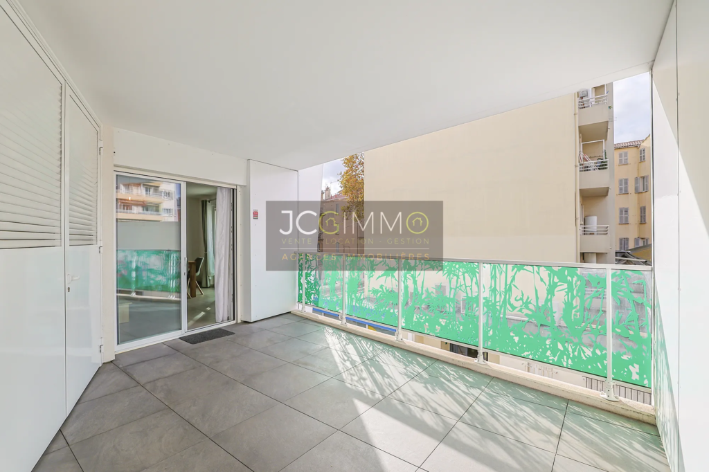 Appartement T3 récent avec Terrasse et Garage à Toulon