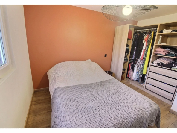 Appartement Type 3 rénové à Biver avec garage 