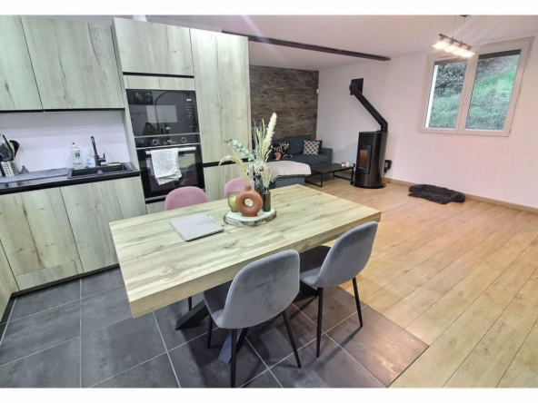 Appartement Type 3 rénové à Biver avec garage 