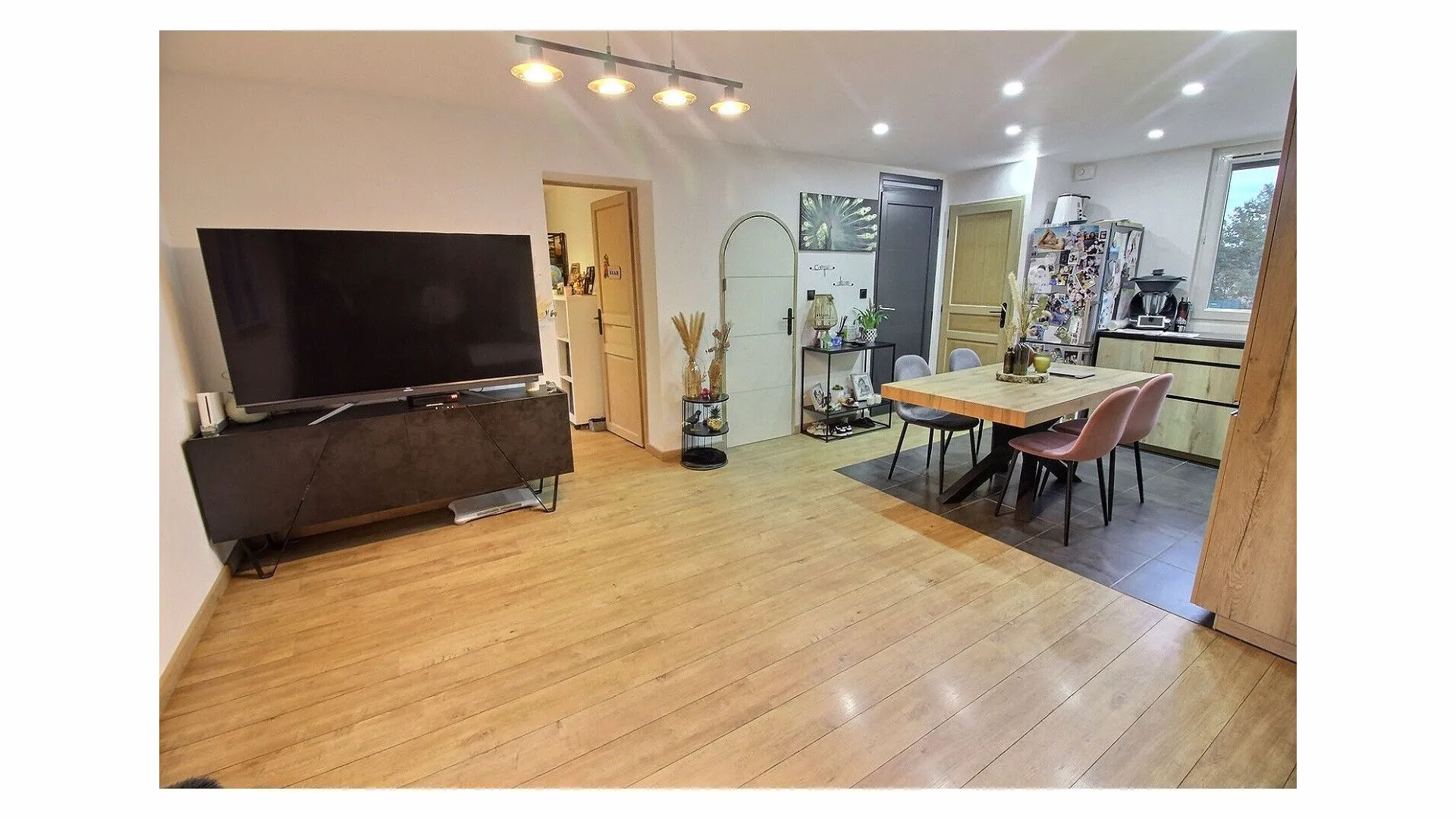 Appartement Type 3 rénové à Biver avec garage 
