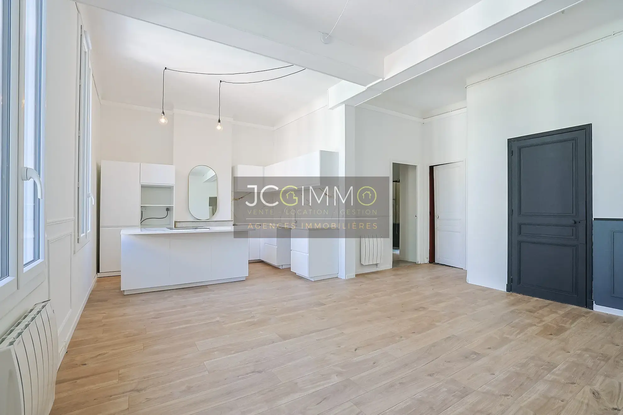 Appartement T3 rénové de 81 m² à Hyères - Quartier Gare 
