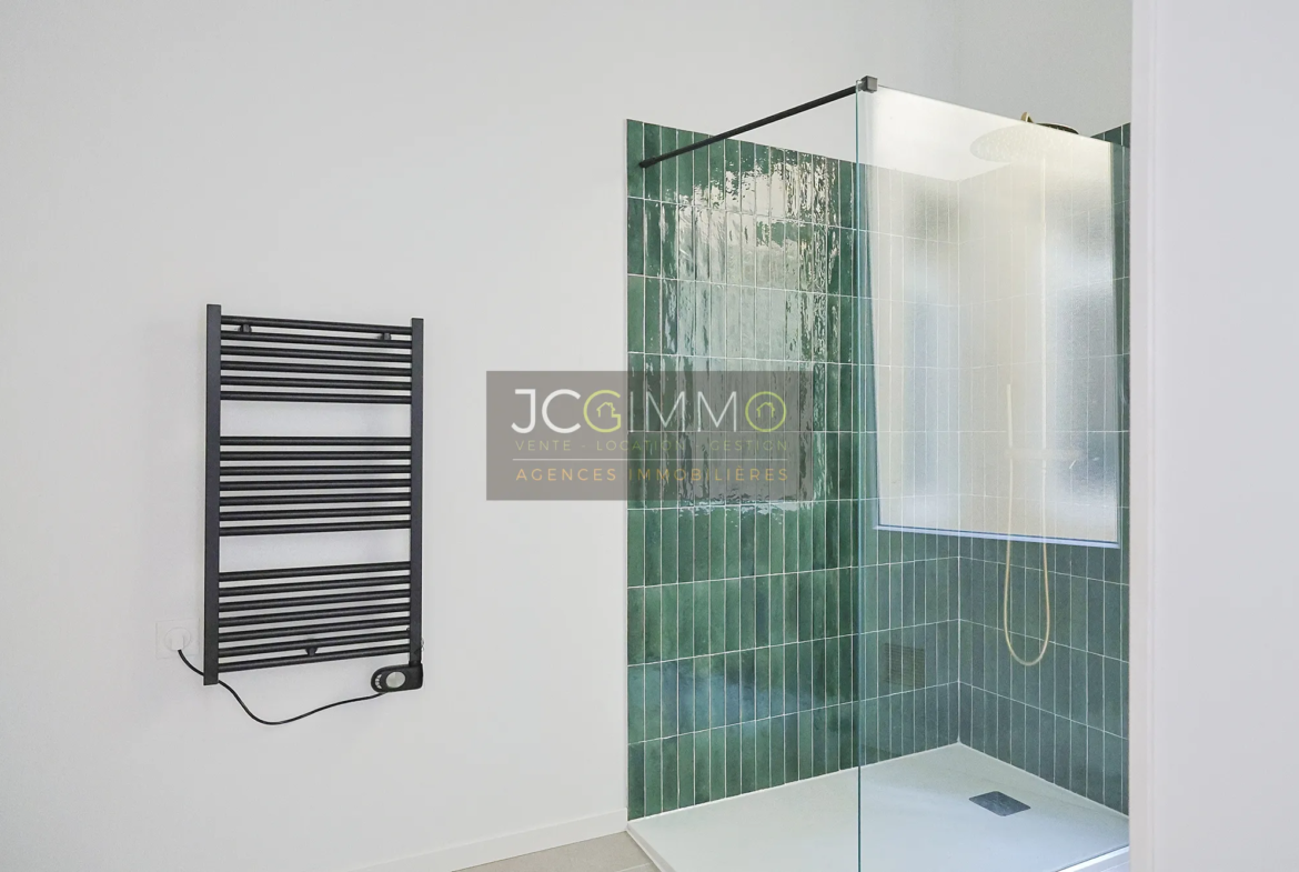 Appartement T3 rénové de 81 m² à Hyères - Quartier Gare 