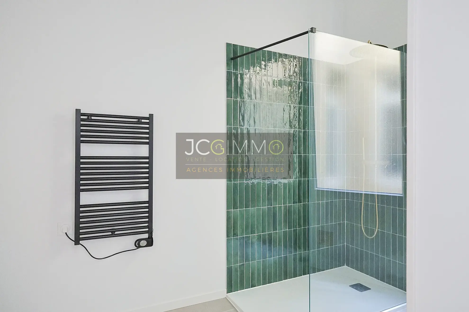 Appartement T3 rénové de 81 m² à Hyères - Quartier Gare 