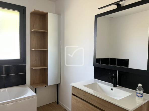 Maison neuve plain pied à Chasseneuil du Poitou - 105 m² 