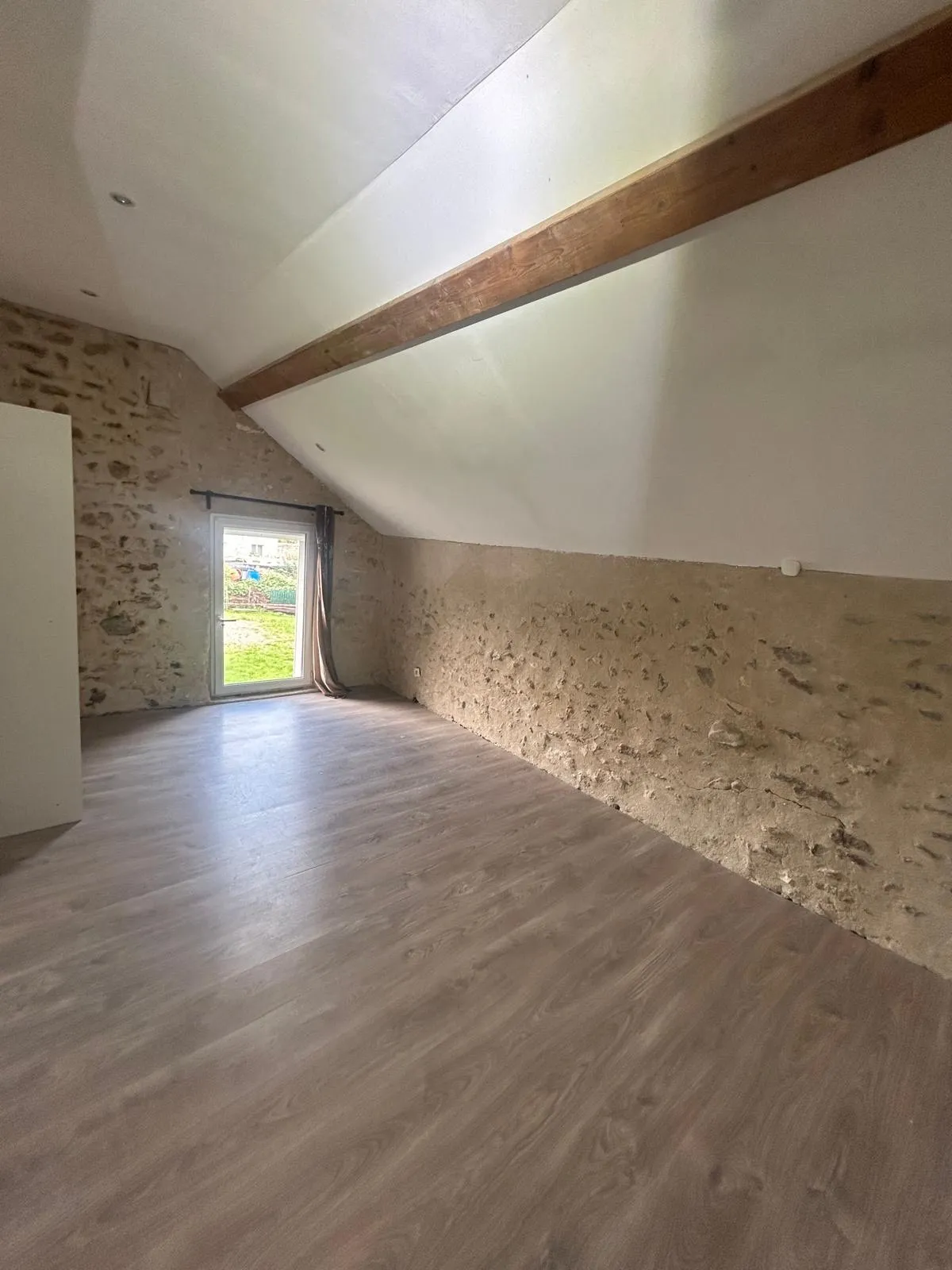 Maison en pierre à vendre à Bouville, 72 m2, 2 chambres, 198 000 EUR 