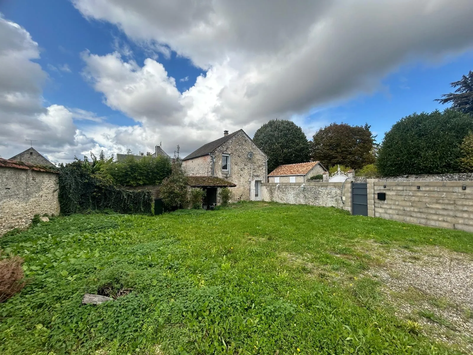 Maison en pierre à vendre à Bouville, 72 m2, 2 chambres, 198 000 EUR 