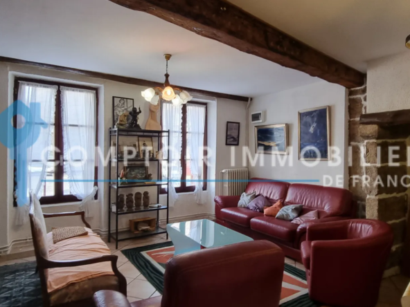 Maison de Village à Pradelles - 150 m² habitable 