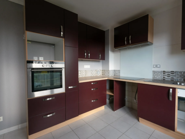 Maison à vendre à Gy - 93 m² rénovée avec garage 