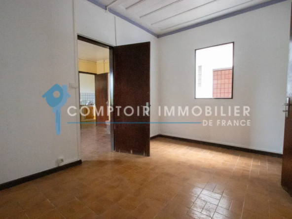 Superbe Maison T6 à Trois Bassins - 130 m² sur Terrain de 976 m² 