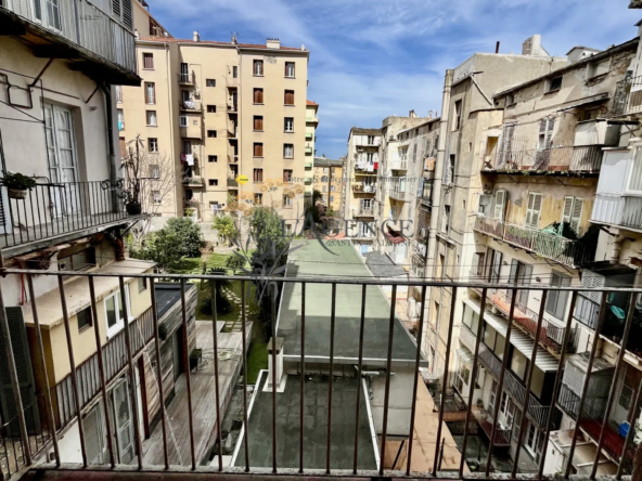 T3 à vendre Rue Miot, Bastia - 226000 EUR 