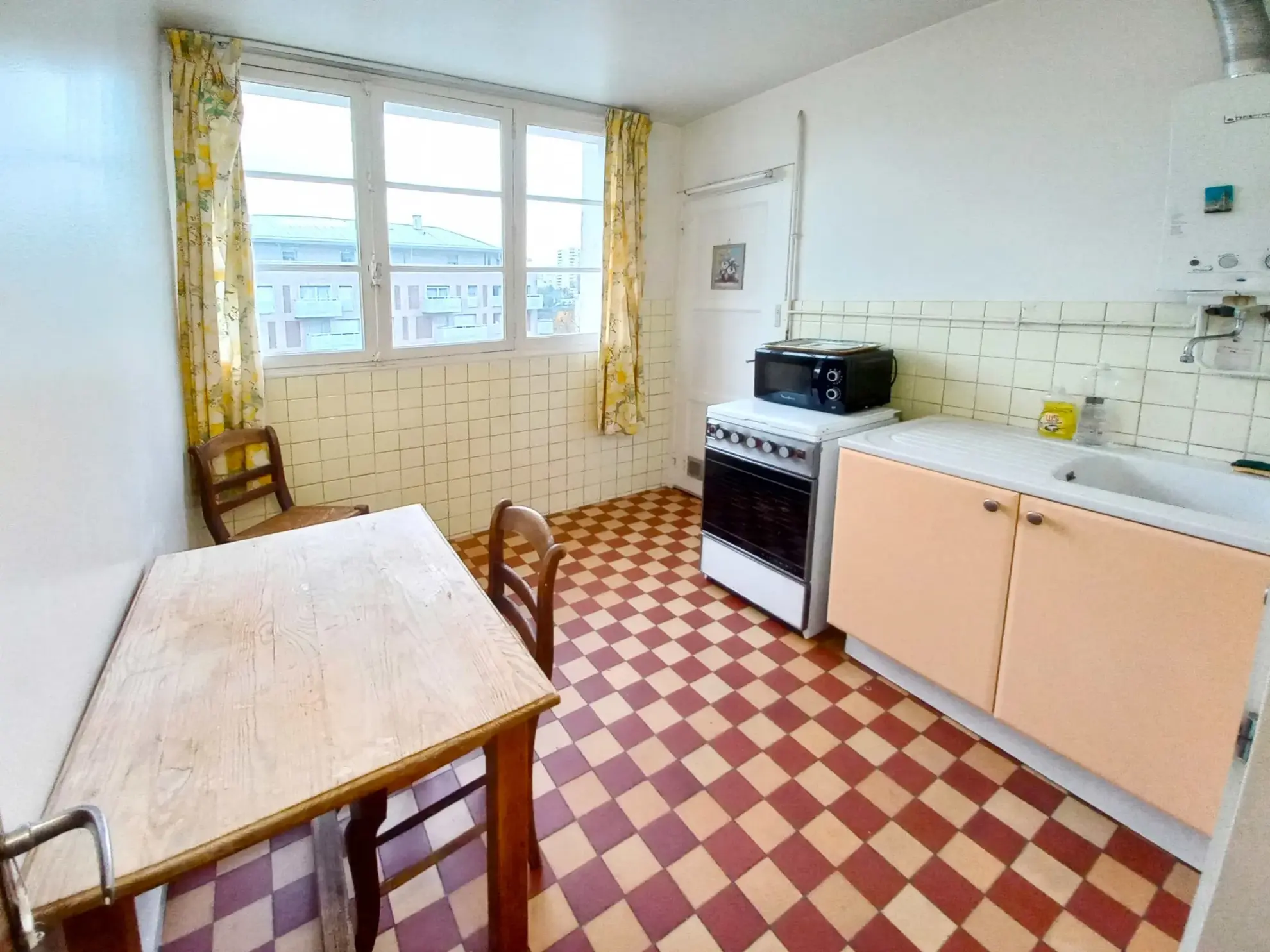Appartement F4 à rénover à Creteil - Prix abordable 