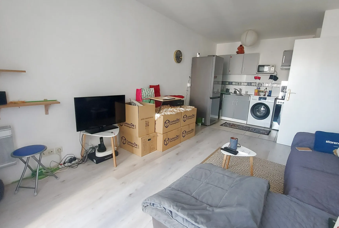 À vendre : Appartement T2 avec balcon à CERGY LE HAUT 