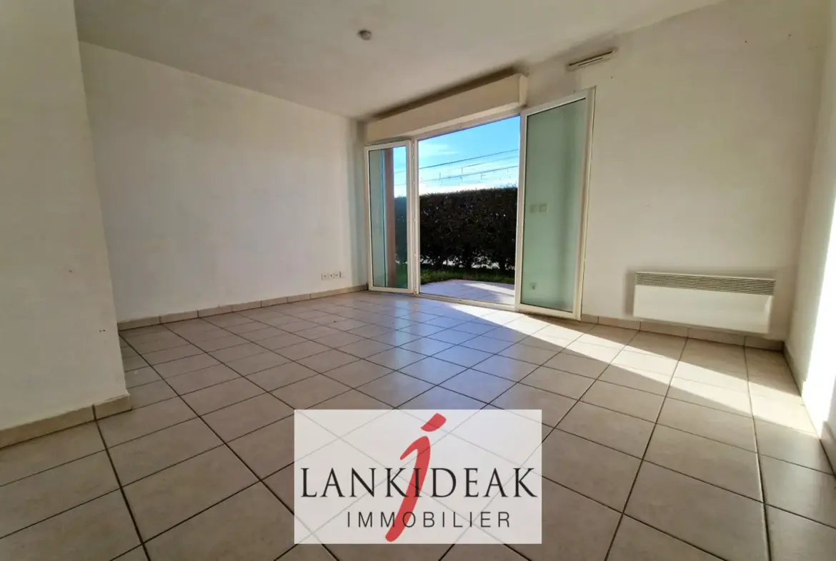 À vendre : Studio en rez-de-jardin à Boucau - 28 m² 