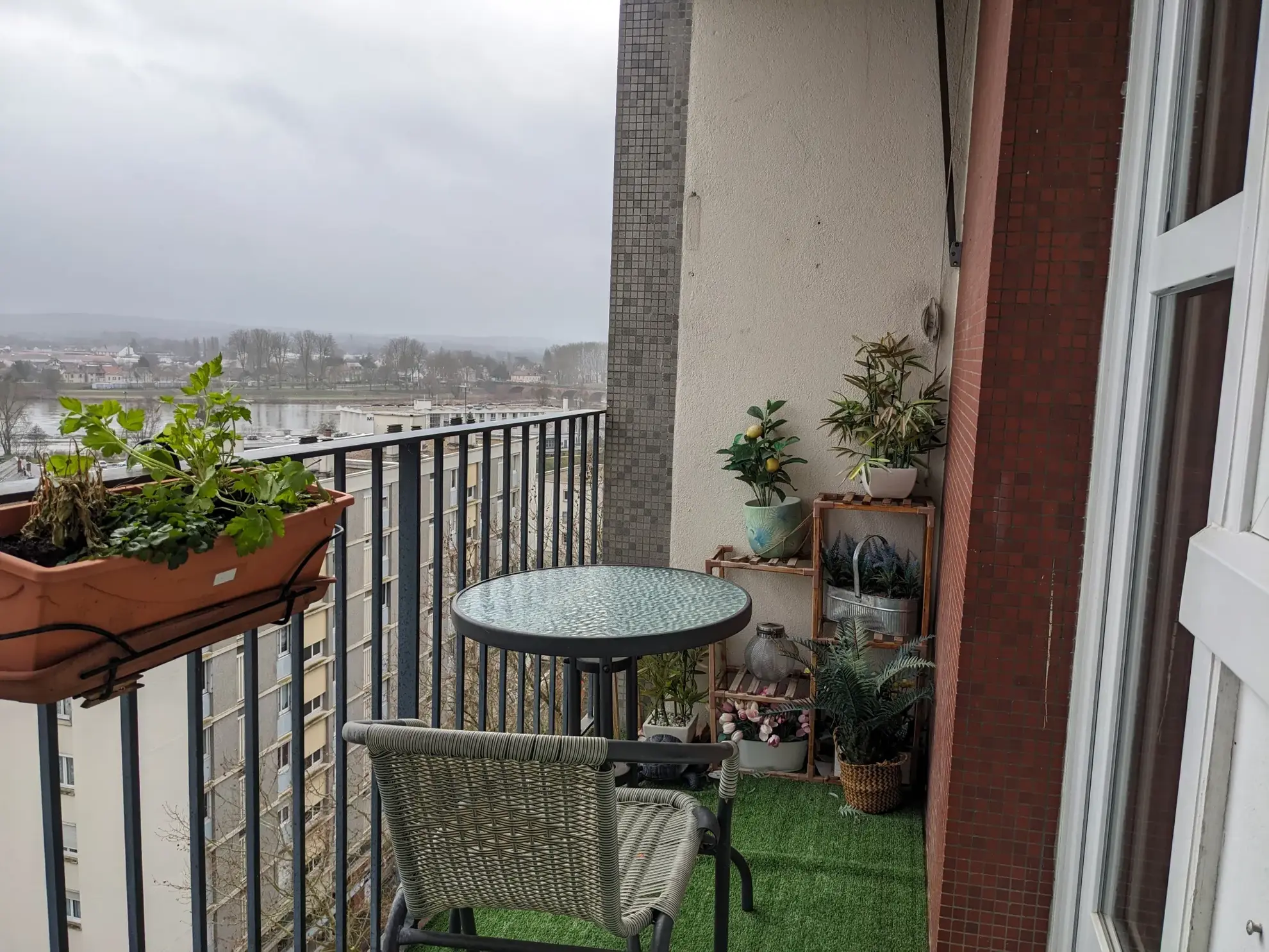 Appartement T4 à Nevers, centre-ville avec vue sur la Loire 