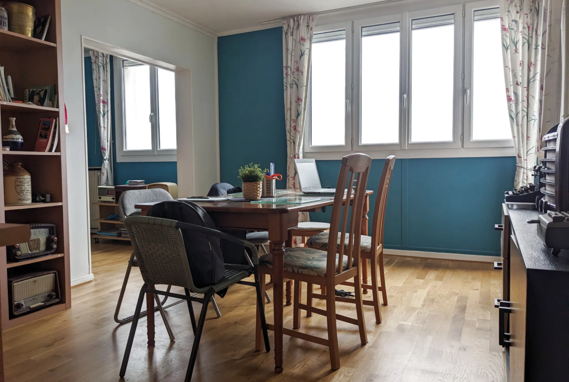 Appartement T4 à Nevers, centre-ville avec vue sur la Loire 