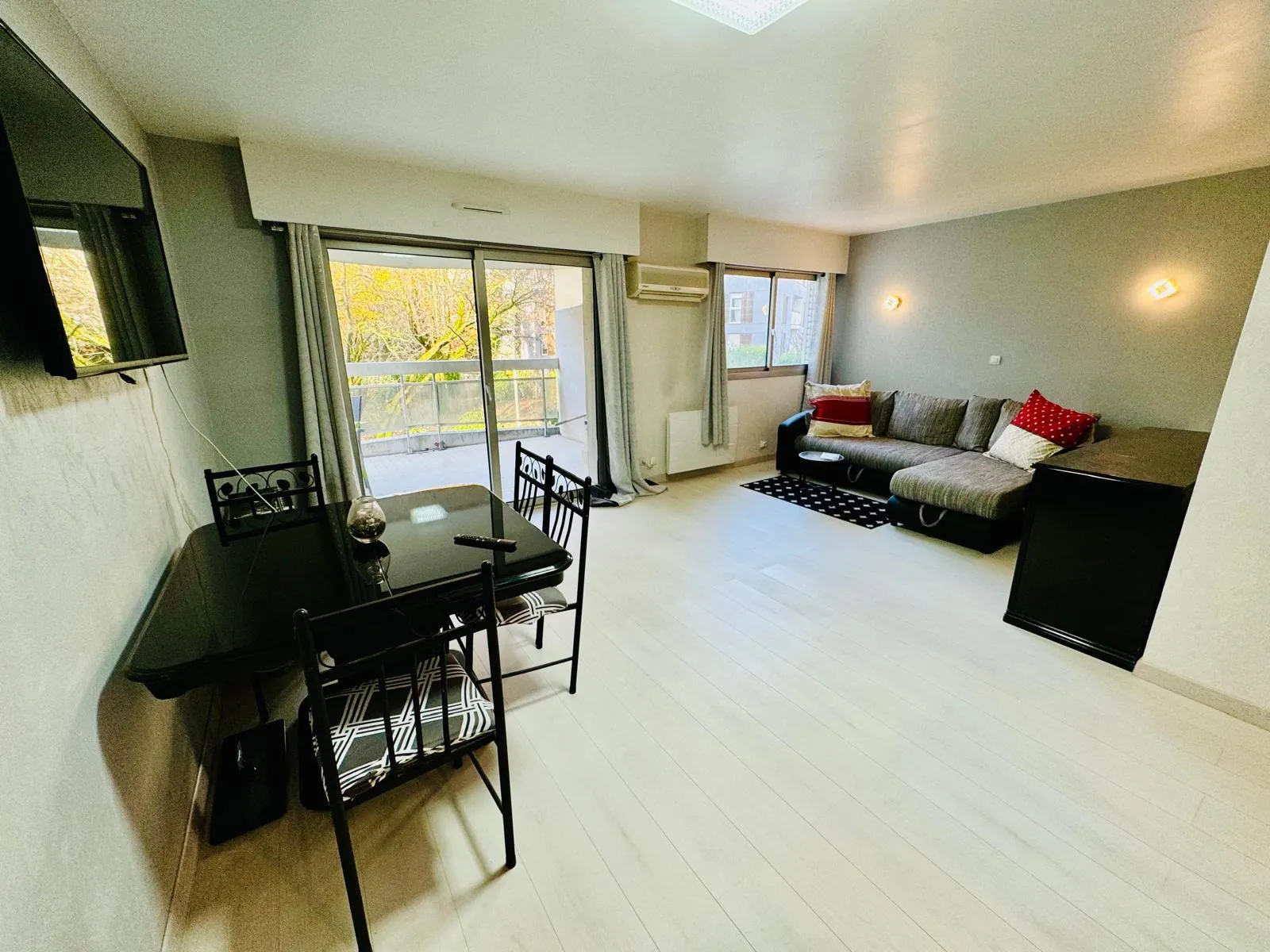 Vente Appartement T3 68 m² avec Terrasse à Grenoble 