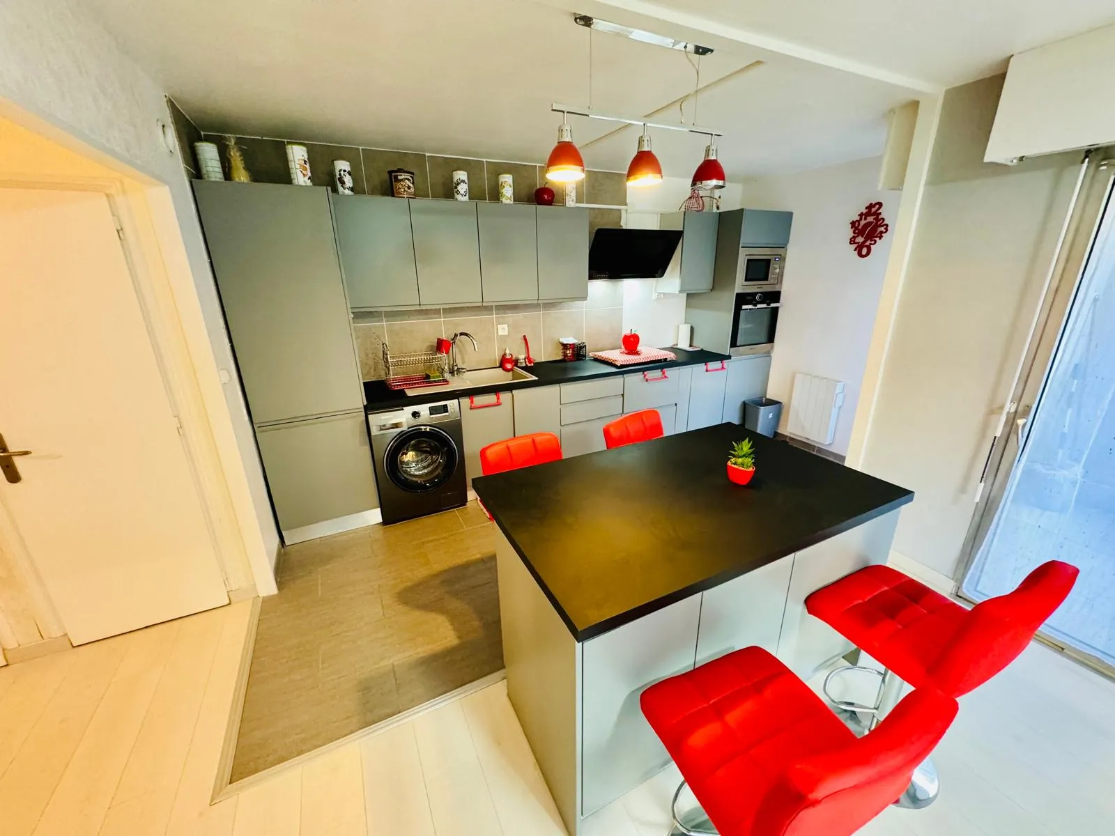 Vente Appartement T3 68 m² avec Terrasse à Grenoble 
