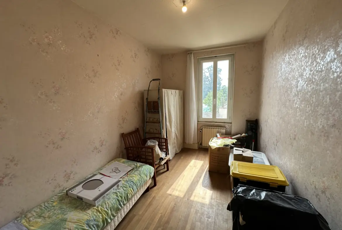 Maison T5 à Lapalisse - Charmante et Spacieuse 