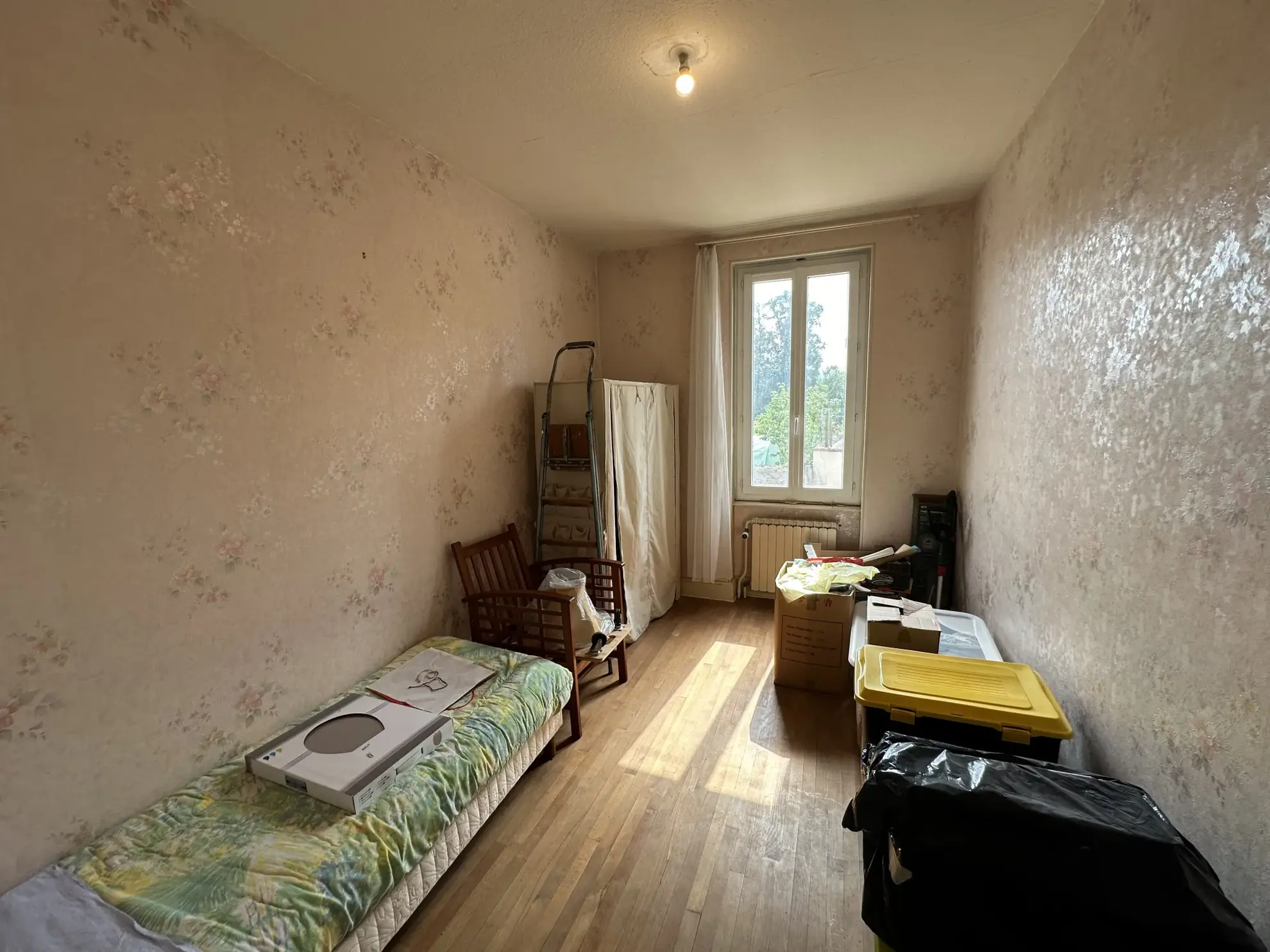 Maison T5 à Lapalisse - Charmante et Spacieuse 