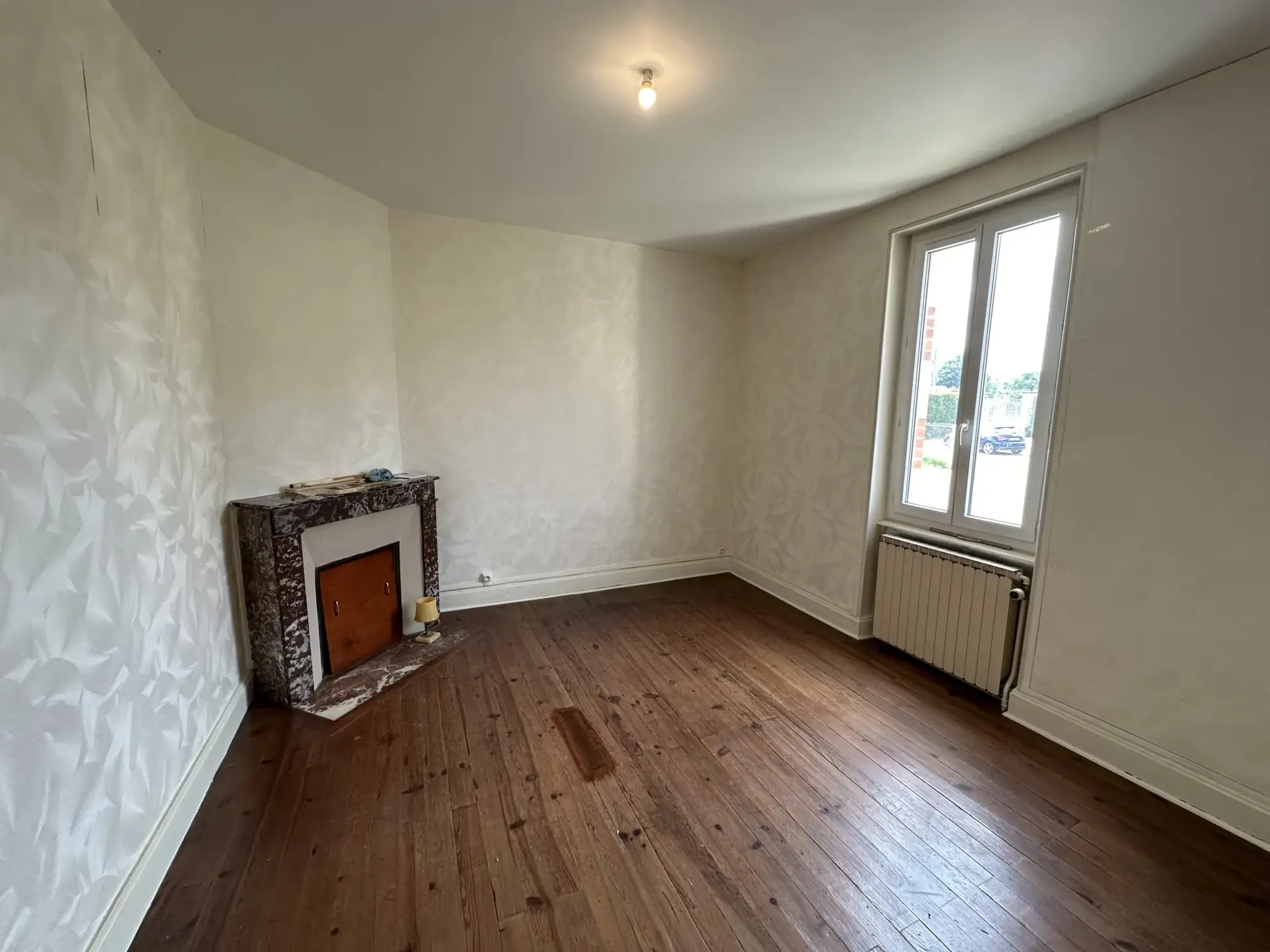 Maison T5 à Lapalisse - Charmante et Spacieuse 