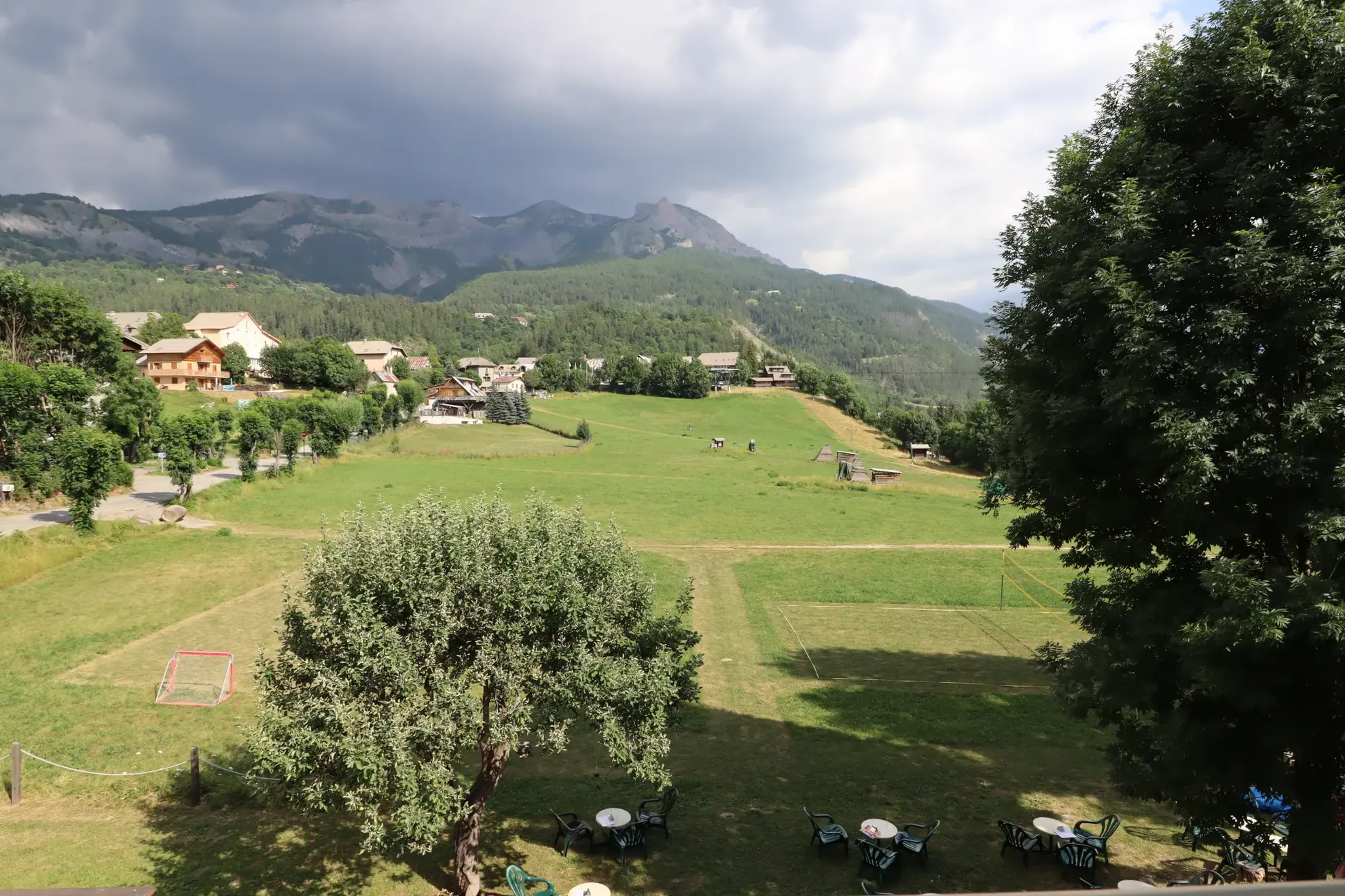Appart N5 - Grand T2 en Duplex exposé Sud à Allos 