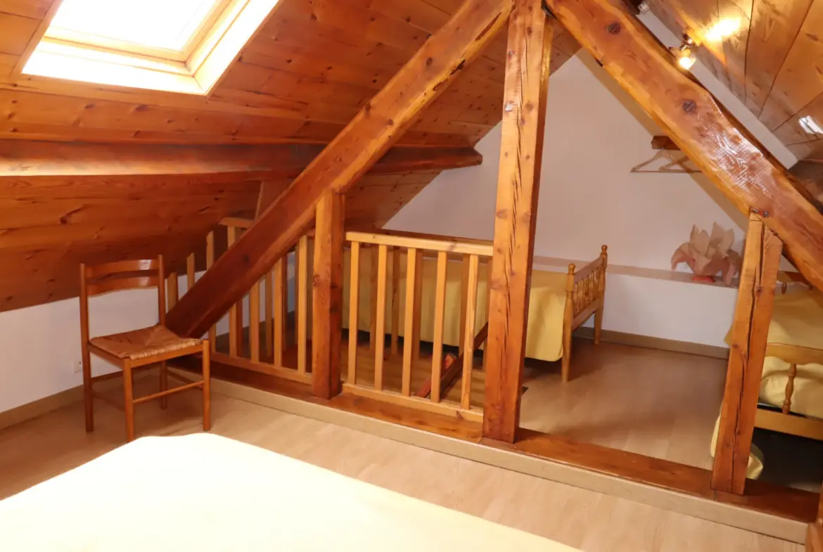 Appart N5 - Grand T2 en Duplex exposé Sud à Allos 