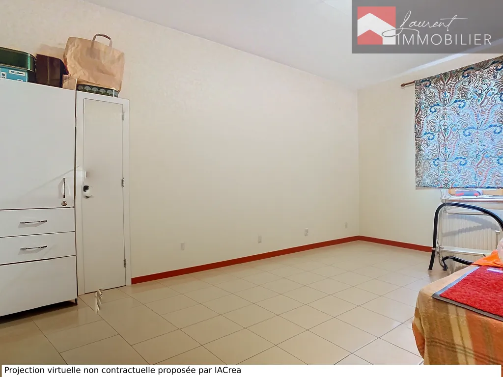 À Nanton : Maison en pierre en viager à vendre à 48 600 € 