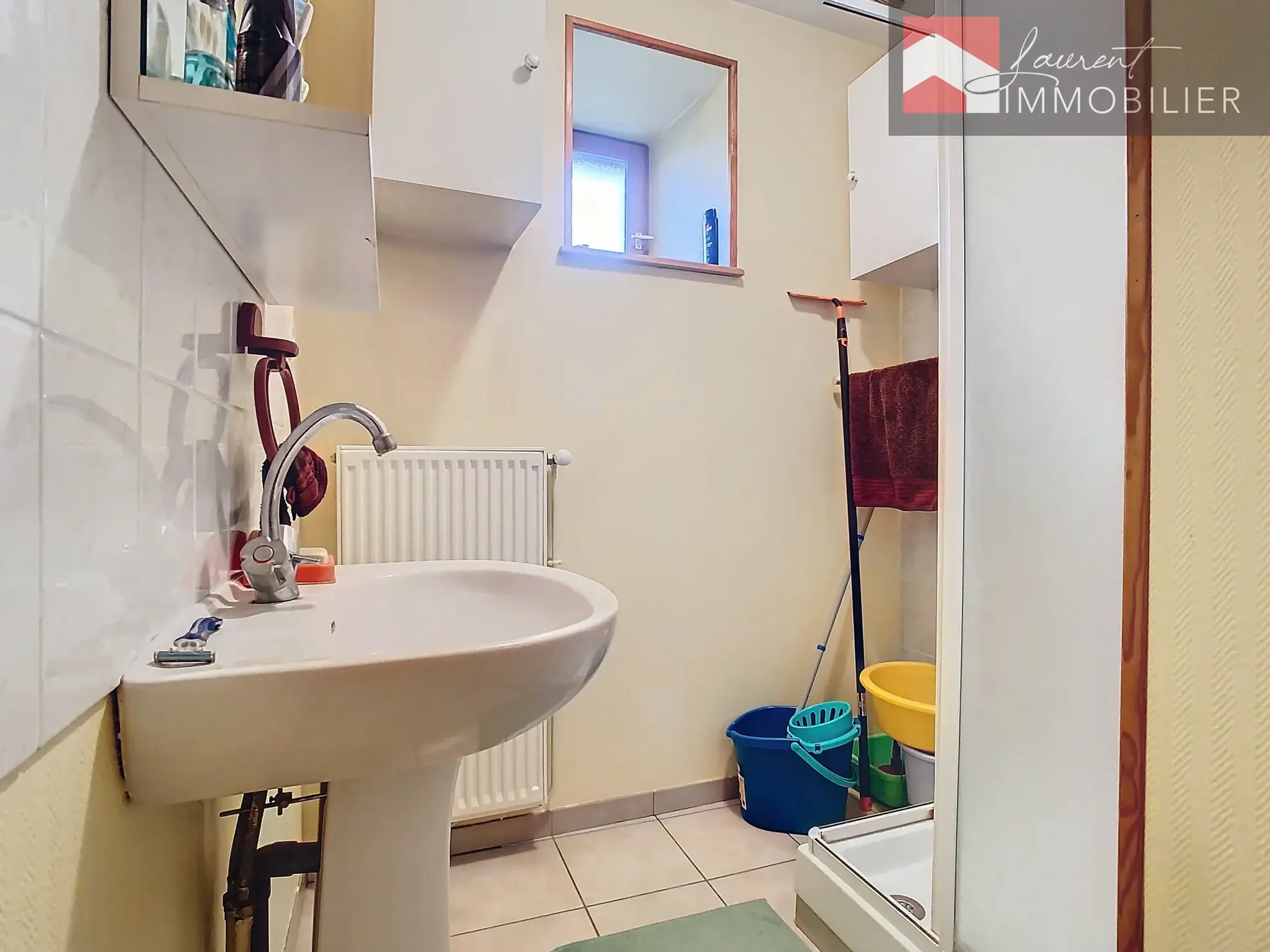 À Nanton : Maison en pierre en viager à vendre à 48 600 € 