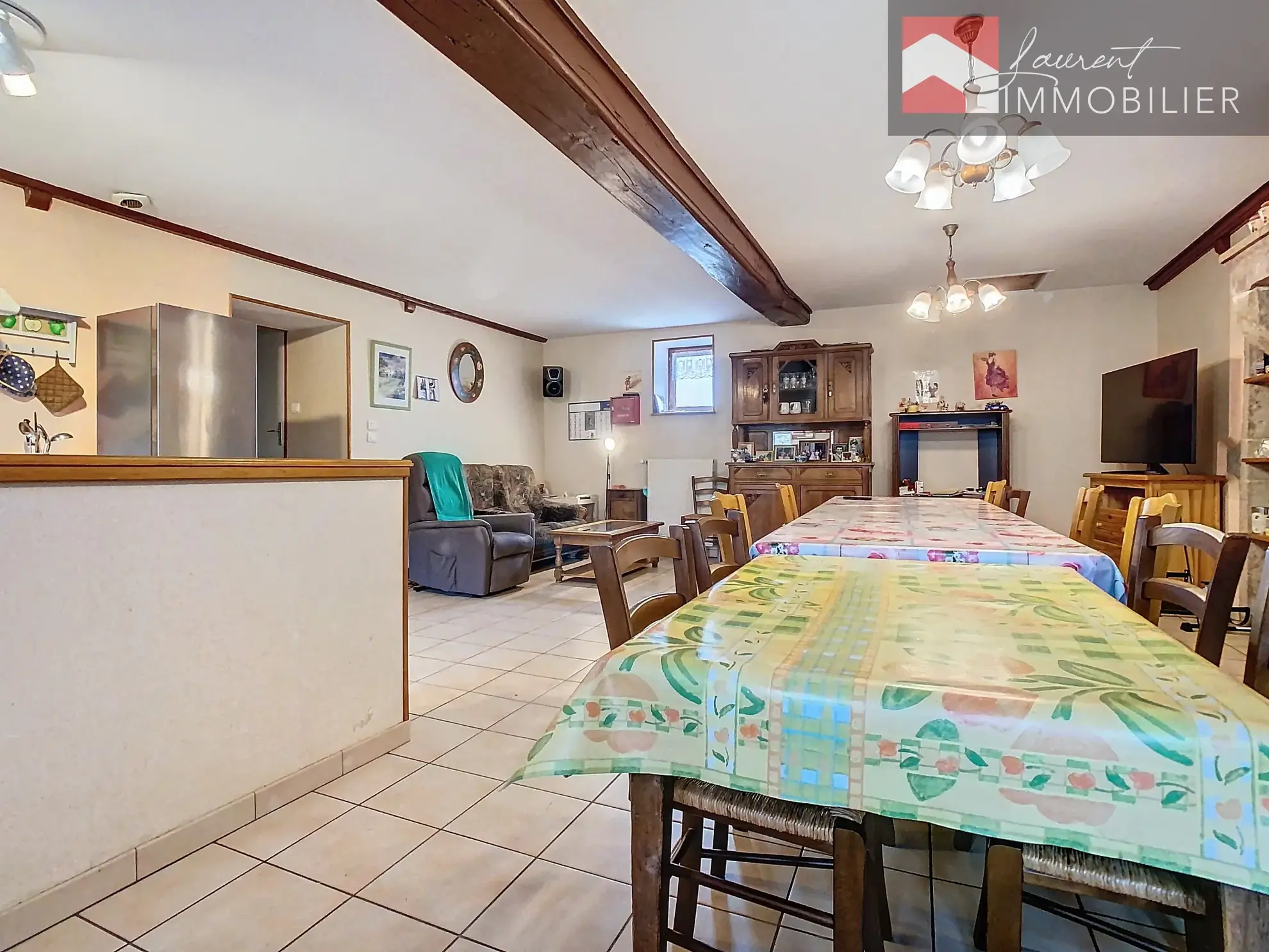 À Nanton : Maison en pierre en viager à vendre à 48 600 € 