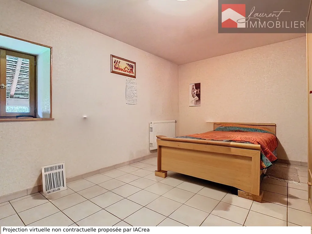 À Nanton : Maison en pierre en viager à vendre à 48 600 € 