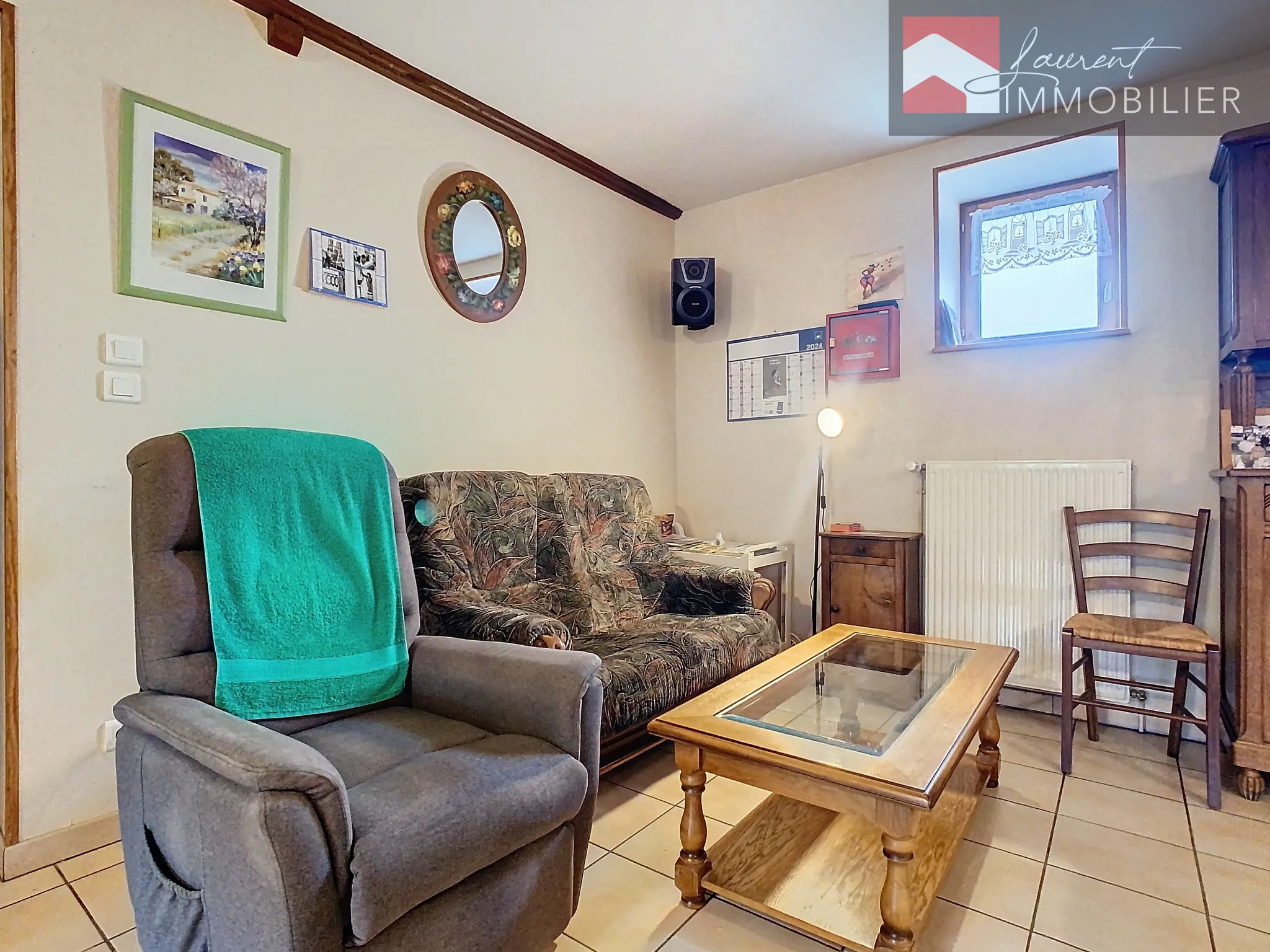 À Nanton : Maison en pierre en viager à vendre à 48 600 € 