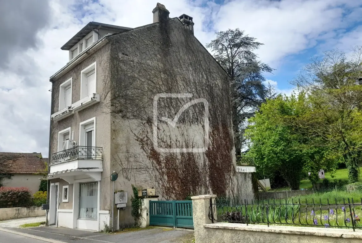 Maison spacieuse à Souillac proche des commodités 
