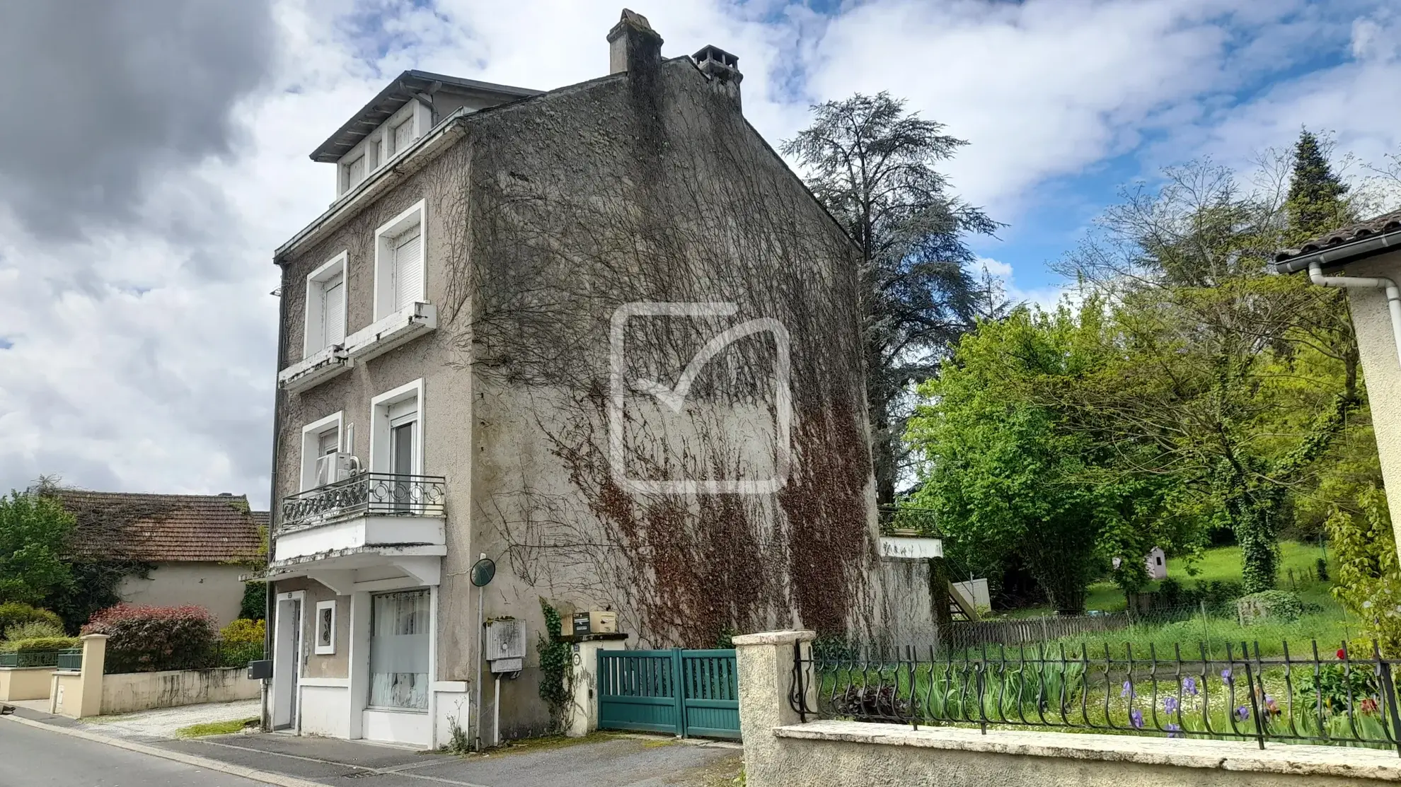 Maison spacieuse à Souillac proche des commodités 