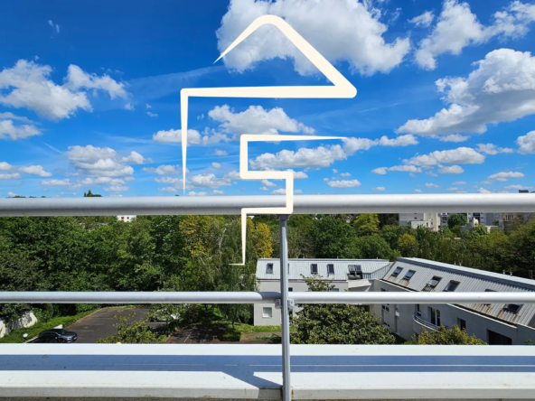 Grand T3/T4 lumineux avec terrasse à Nantes - 80,47 m² au dernier étage 