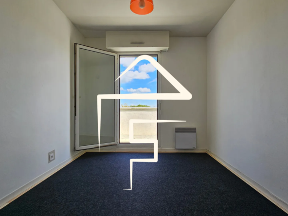 Grand T3/T4 lumineux avec terrasse à Nantes - 80,47 m² au dernier étage 