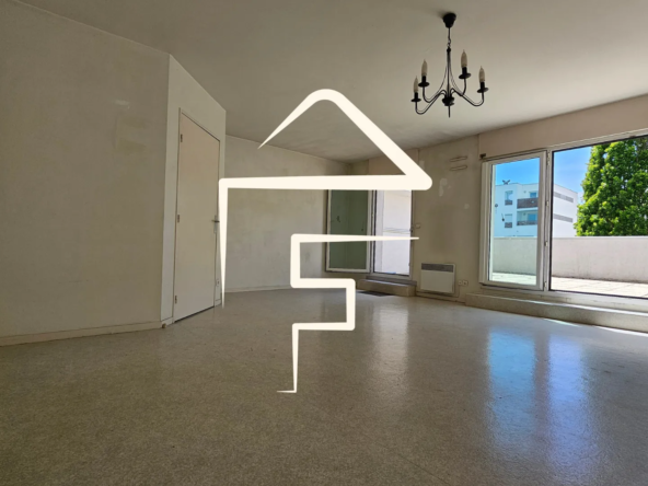 Grand T3/T4 lumineux avec terrasse à Nantes - 80,47 m² au dernier étage 