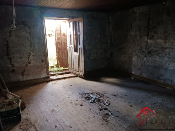 Maison à rénover de 52 m² à Cemboing sur 1343 m² 