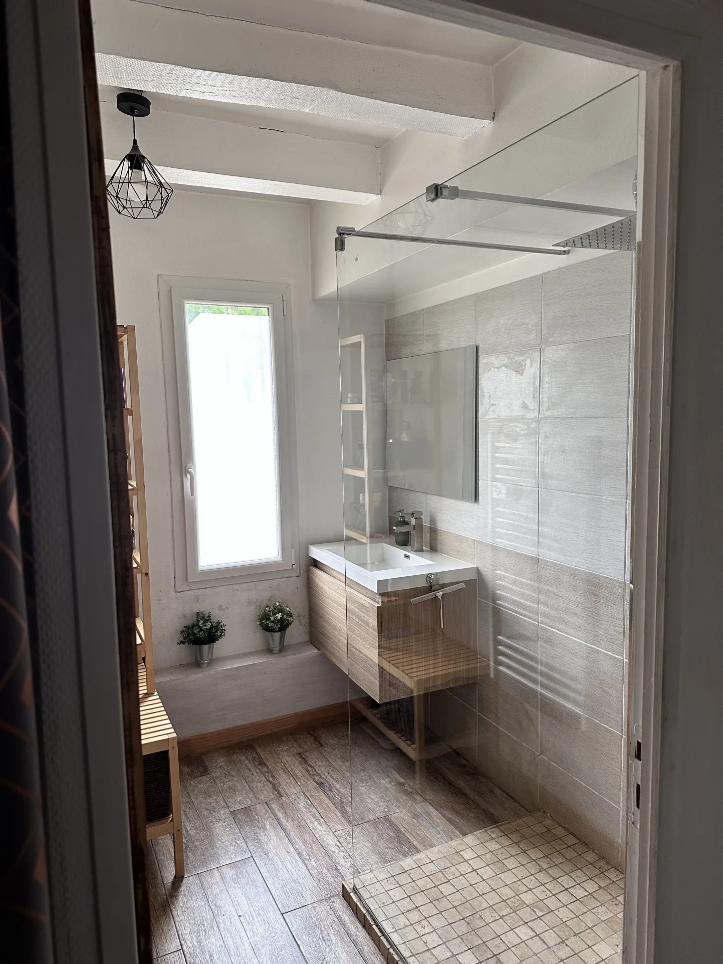Maison rénovée avec piscine chauffée sur terrain de 1336 m² à Cuffy 