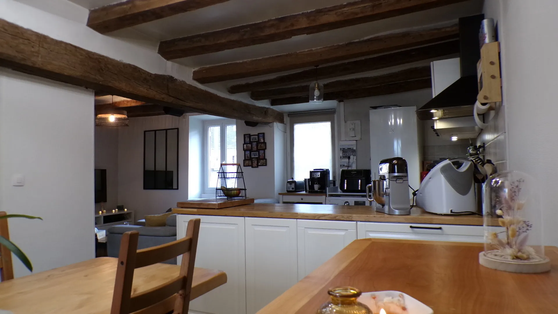 Maison rénovée avec piscine chauffée sur terrain de 1336 m² à Cuffy 