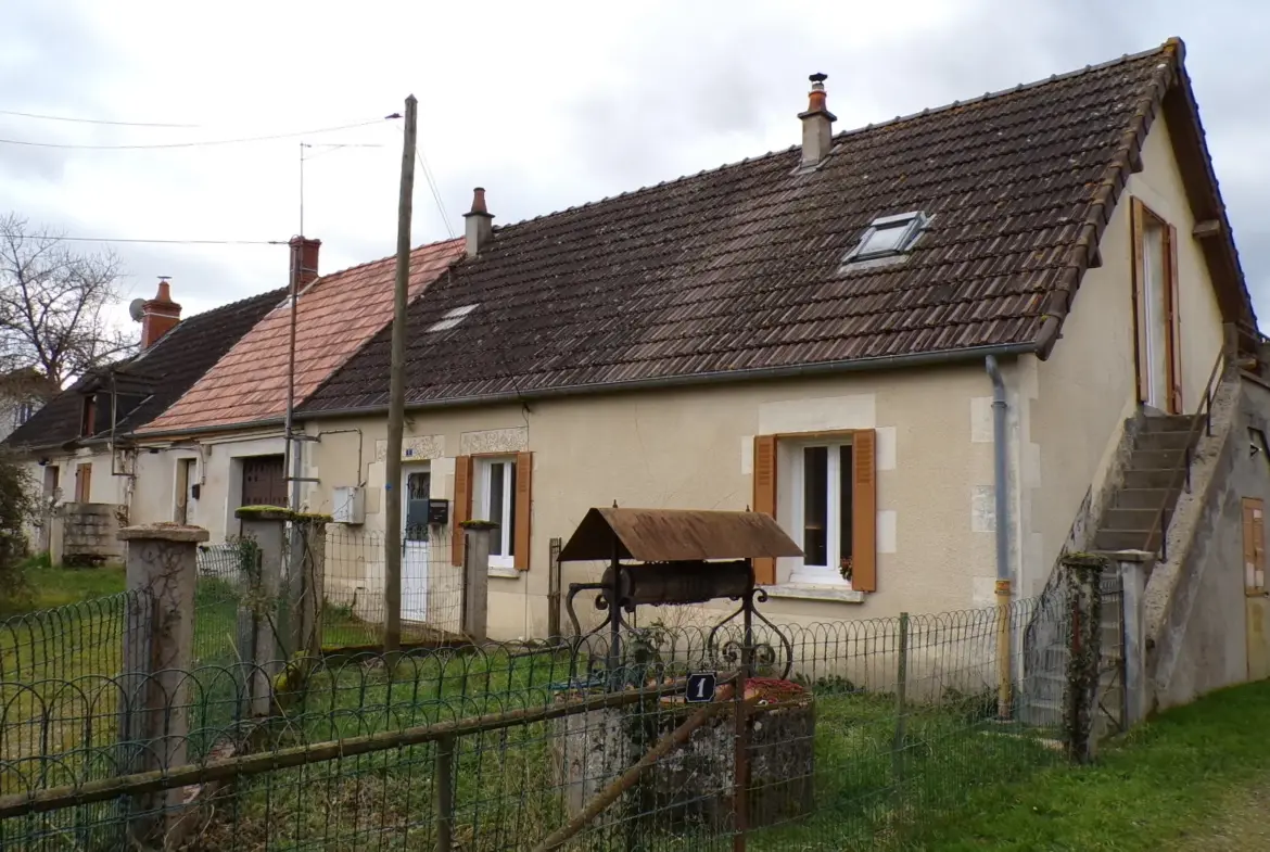 Maison rénovée avec piscine chauffée sur terrain de 1336 m² à Cuffy 
