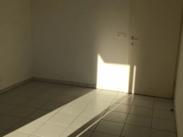 À vendre : Appartement T2 de 41,1 m² à Juvignac avec terrasse et parking 