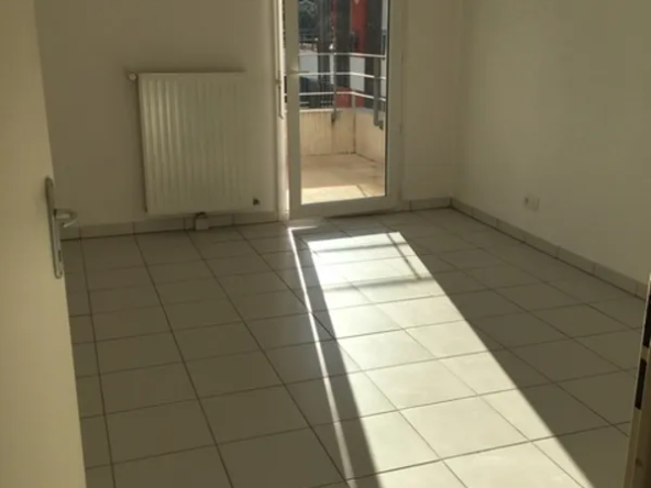 À vendre : Appartement T2 de 41,1 m² à Juvignac avec terrasse et parking 