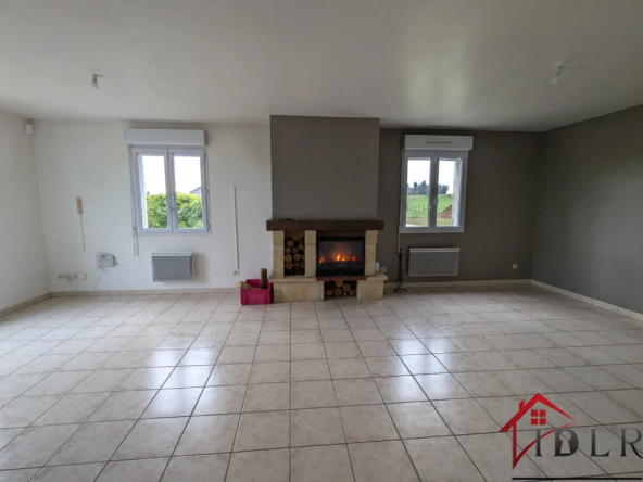 Maison de plain-pied avec sous-sol à Rigny - 169000 EUR 