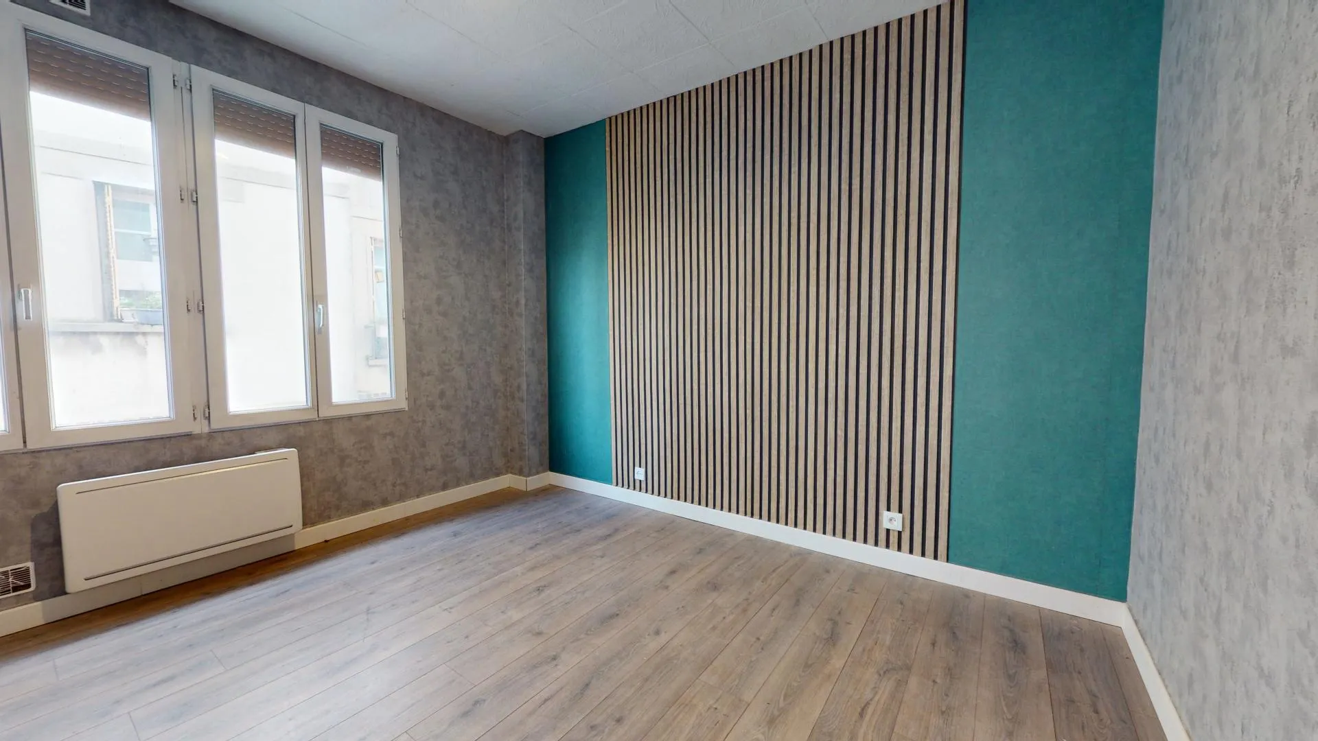 Appartement F2 avec terrasse à 200 m du RER B d'Aulnay-sous-Bois 