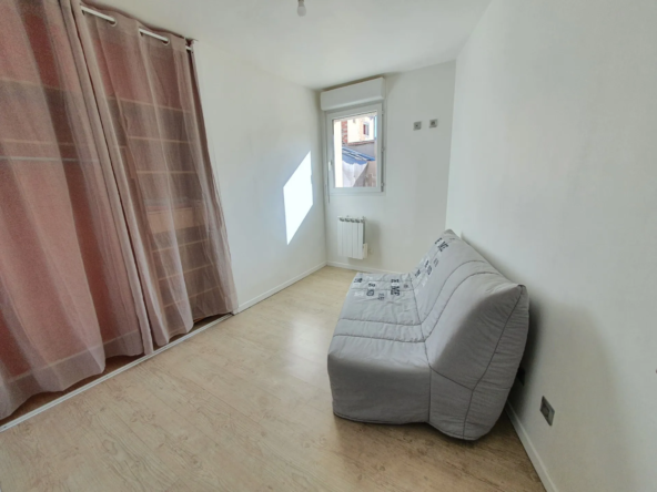 Appartement F3 bis avec terrasse à Vichy 