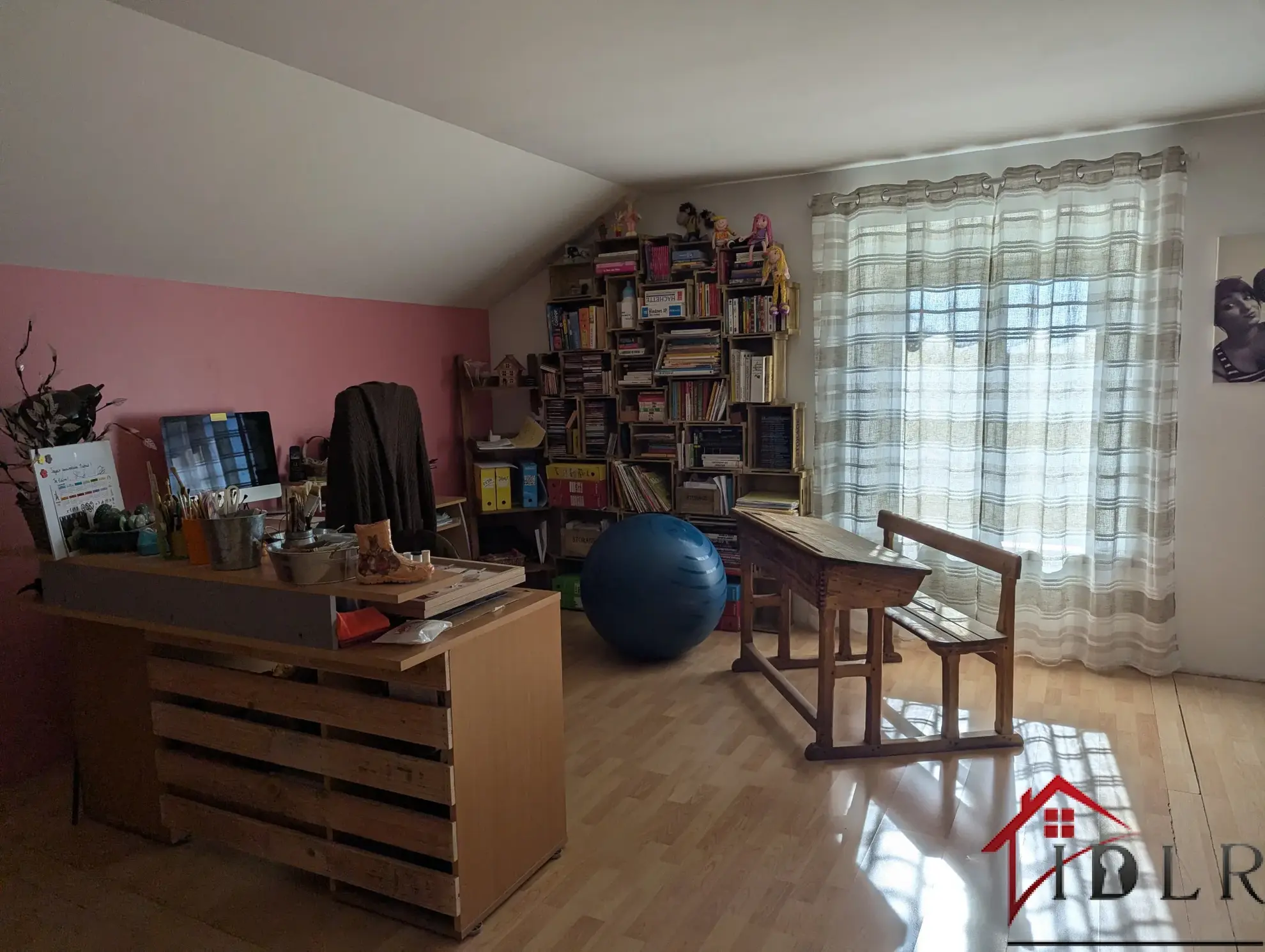 À vendre : Spacieuse maison de village à Pierrecourt 