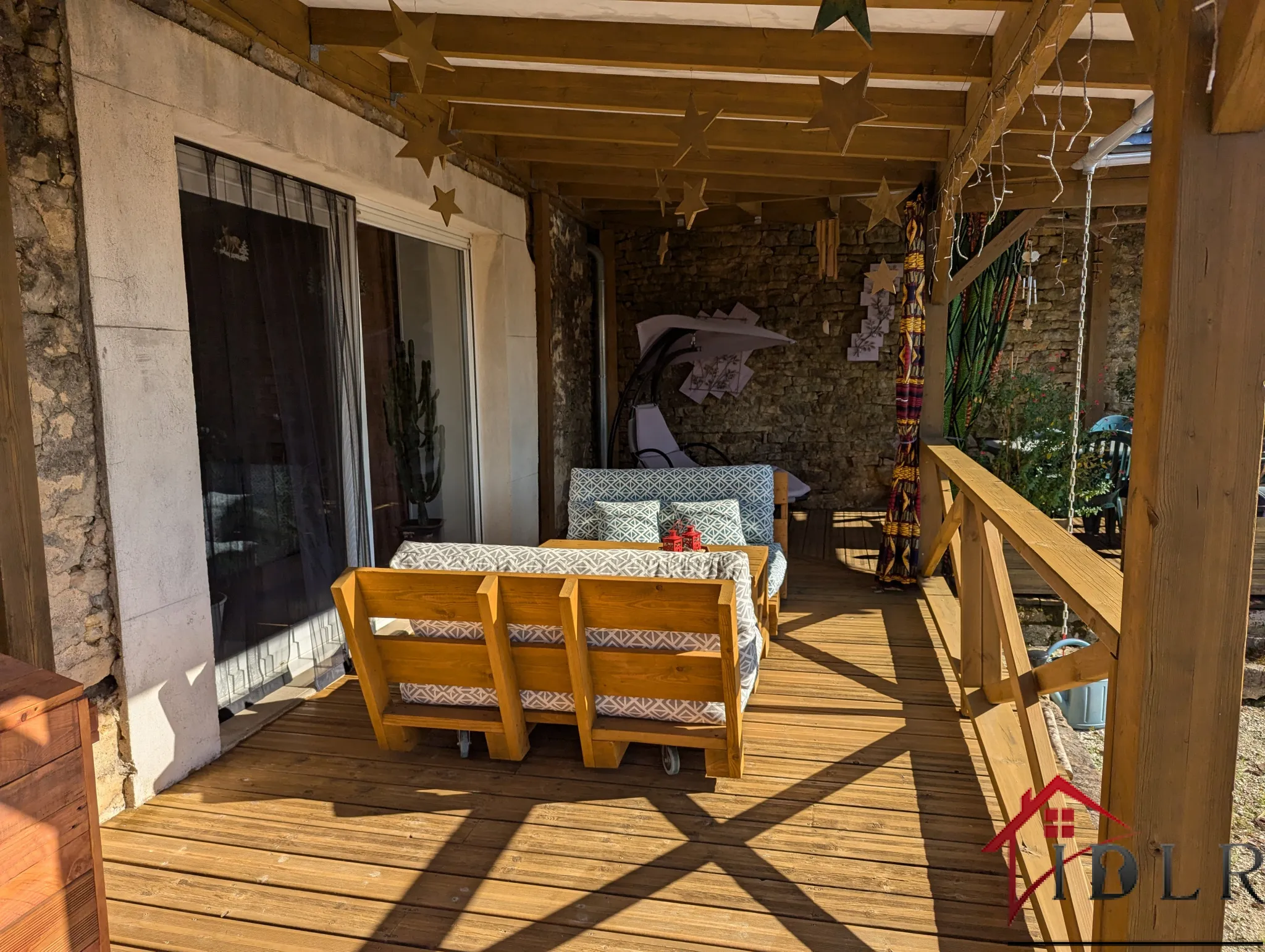 À vendre : Spacieuse maison de village à Pierrecourt 