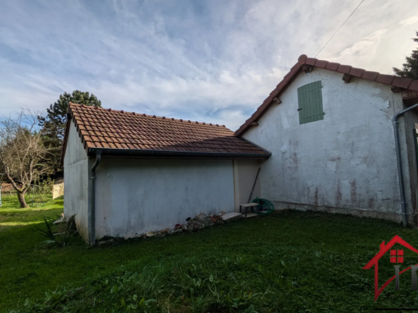 Maison au calme avec grand terrain à Saint-Bonnet-en-Bresse 